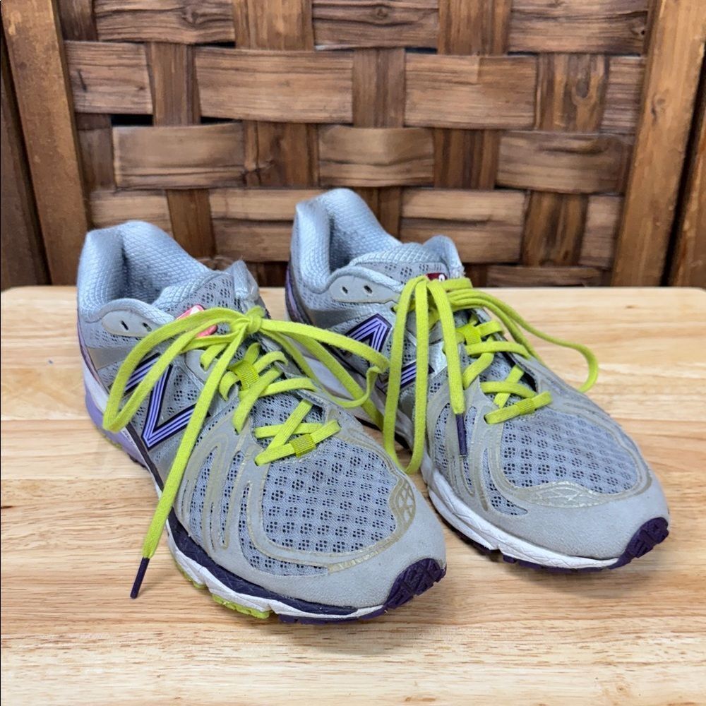 New Balance Barringer 890 v2 Women's Gray and Lime Athletic Shoes